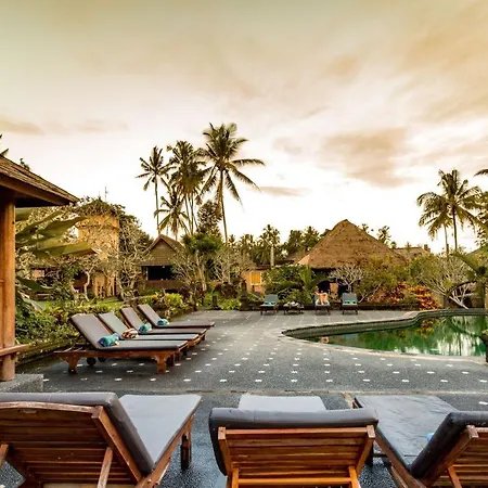Tanah Merah Art Resort By Agata