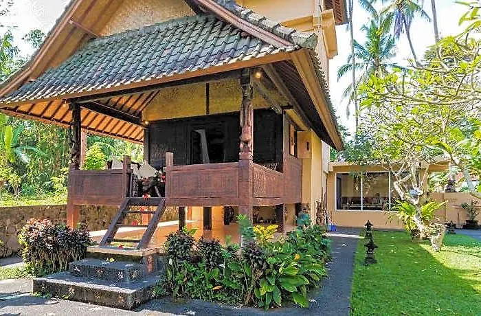 Tanah Merah Art By Agata 5*